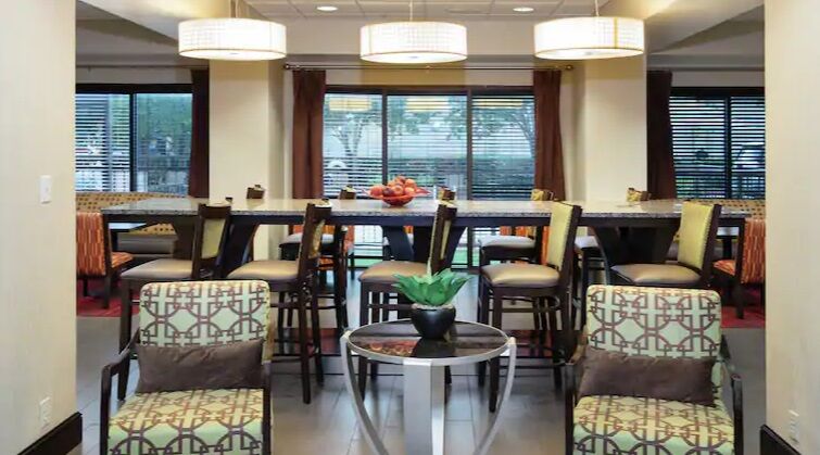 Hampton Inn Houma Eksteriør bilde